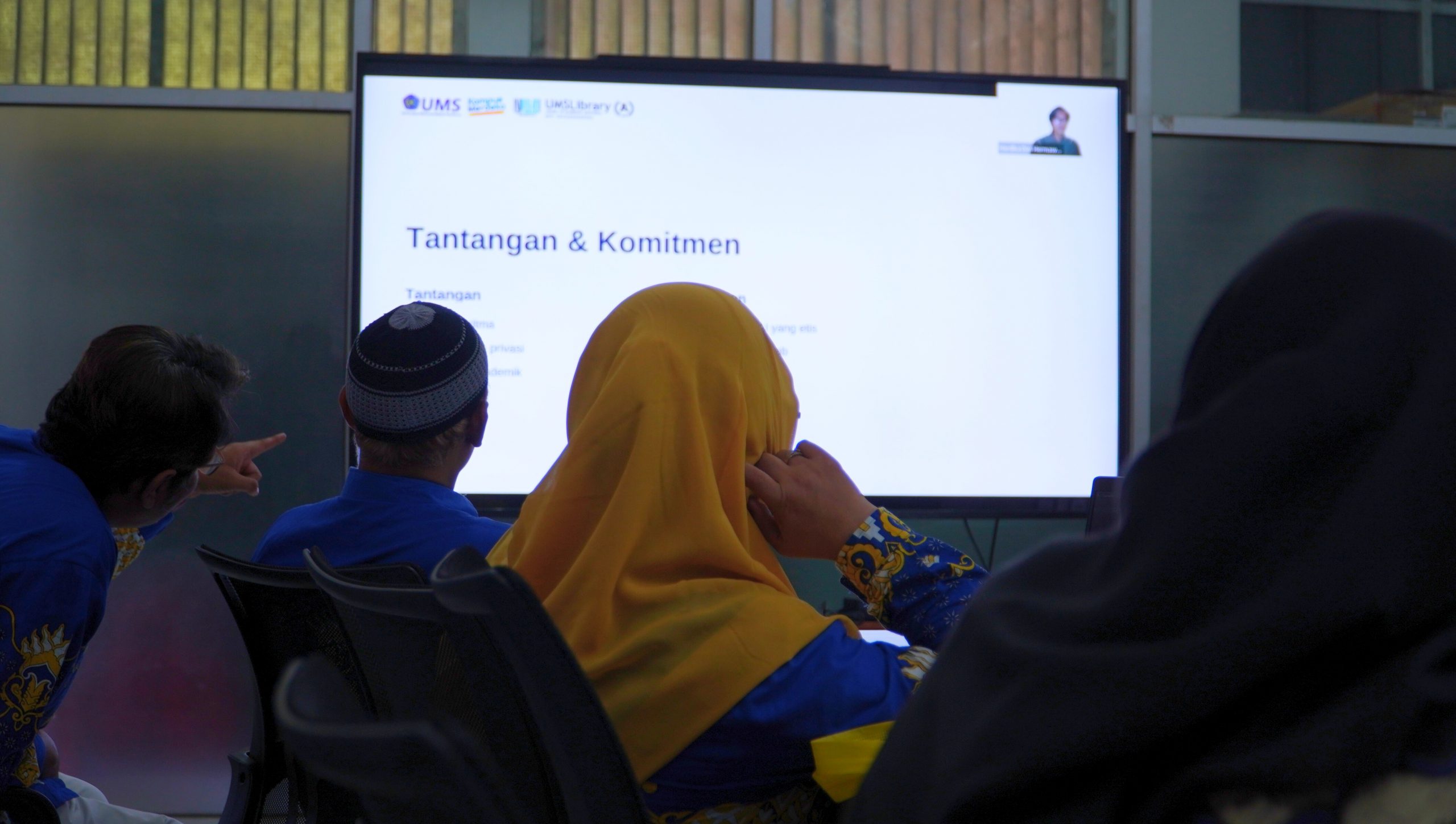 Pustakawan UMS Siap Hadapi Era Digital: Sosialisasi Pemanfaatan AI untuk Layanan Perpustakaan