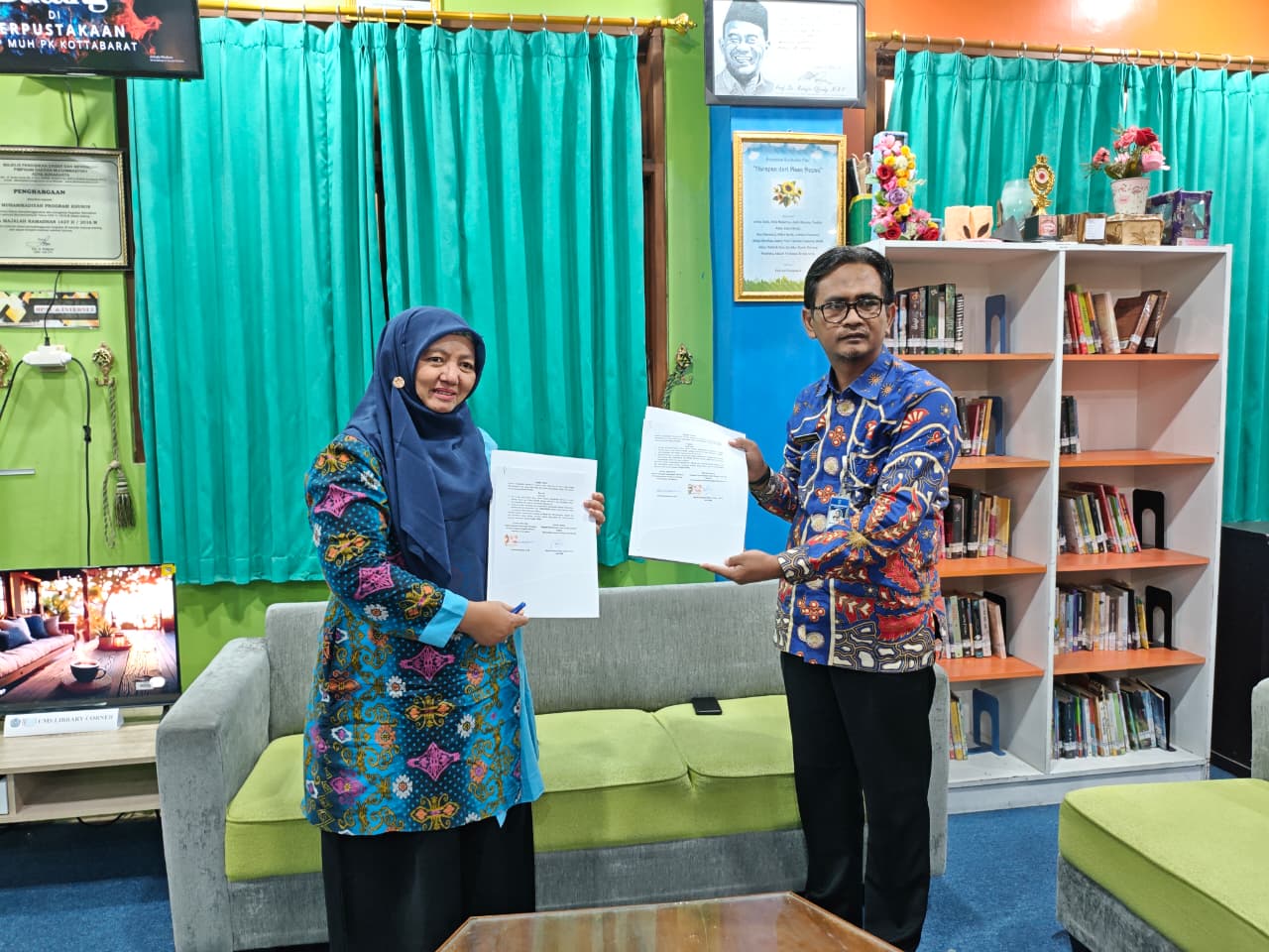 Resmi Dibuka Hari Ini, UMS Library Corner Siap Manjakan Pemustaka SMP Muhammadiyah PK Kottabarat Surakarta